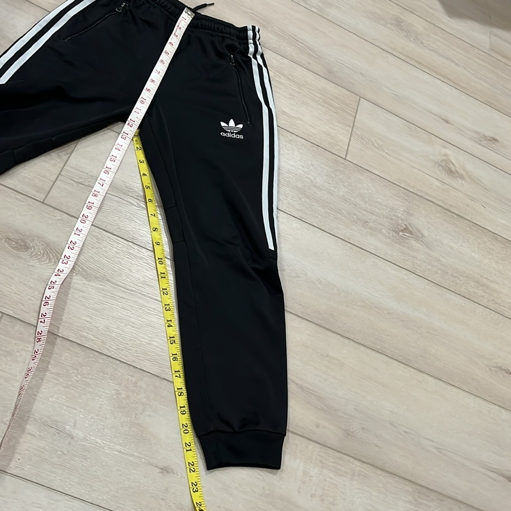 ADIDAS :: JOGGERS - Picture 13 of 13